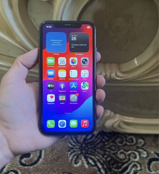 Продам телефон айфон 11 128