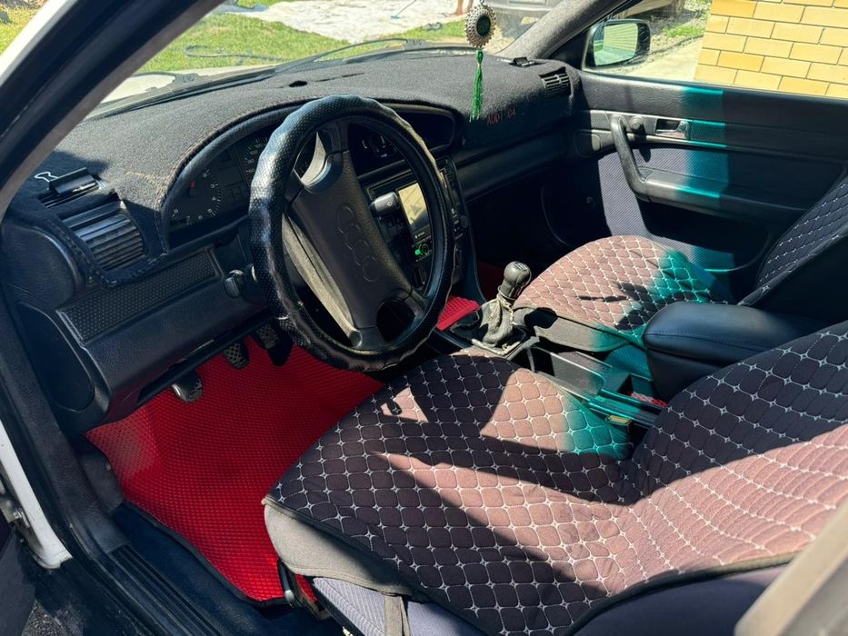 Ауди 100.с4.обьём2.моно.1991гв