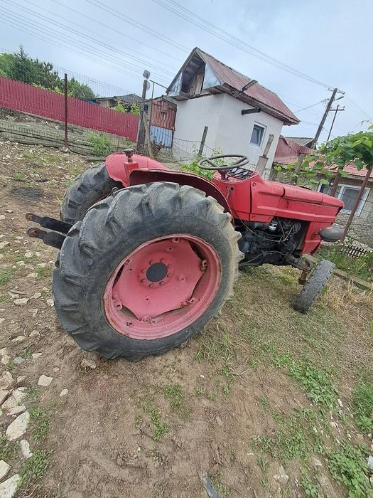 Vând Tractor U445
