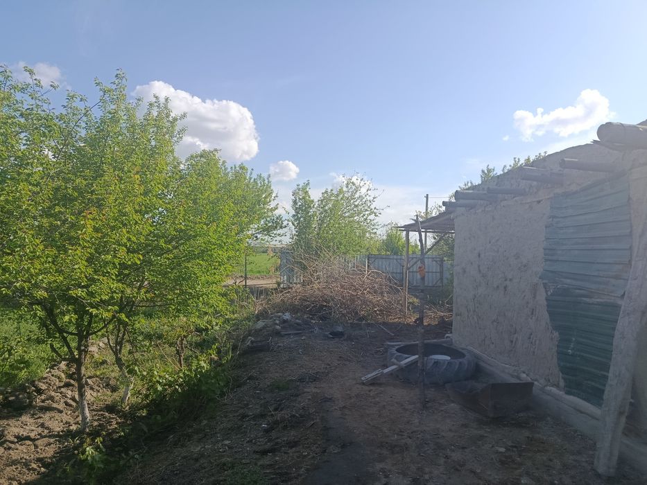 Yer maydoni sotiladi  Buxoro viloyati jondor tumani 10s