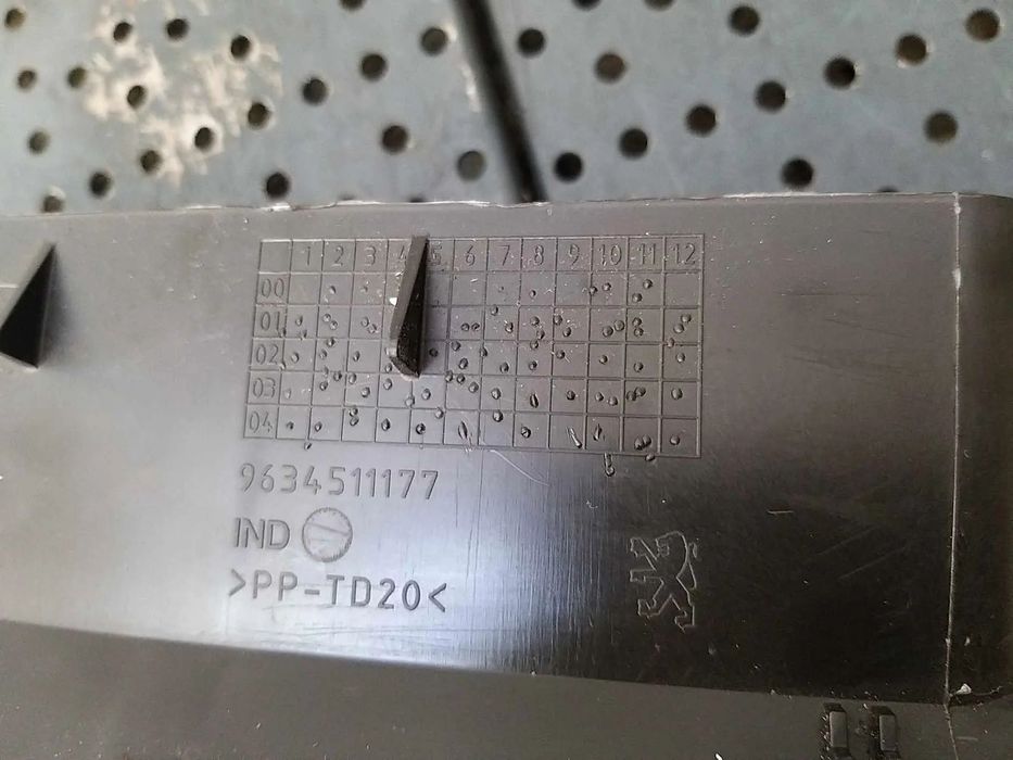 Grile ventilatie centrale bord peugeot 307 sw 9634511177
