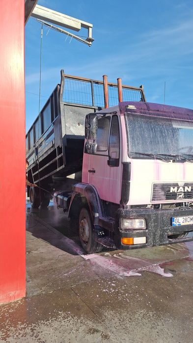 Autocamion basculabila Man