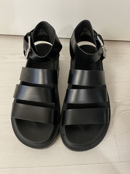 Босоножки по 3000