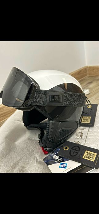 Дамски ски каска и очила Goldbergh