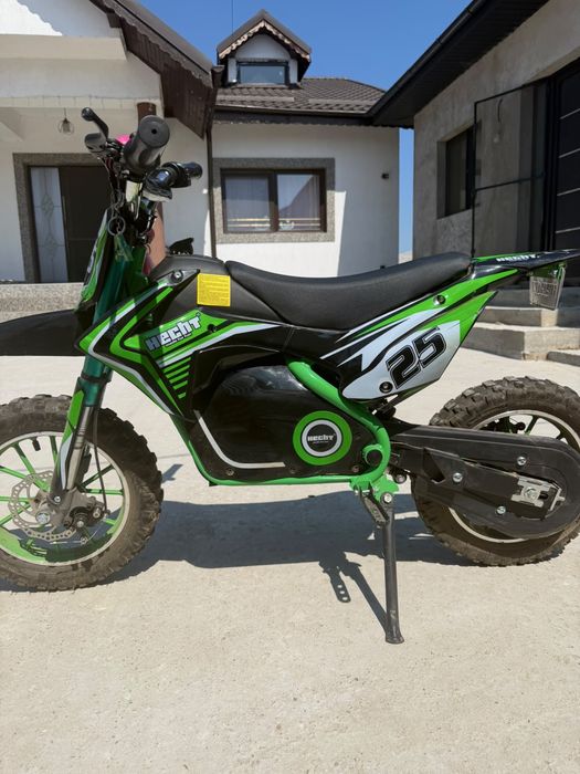 Minicross cu acumulator Hecht 54501 36 v 8 ah capacitate maxima 75 kg autonomie 20 km verde