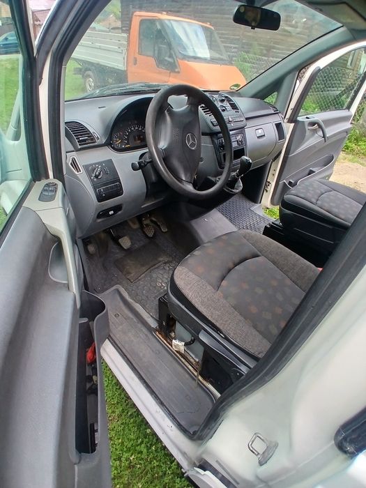 VAND URGENT Mercedes vito model extra long 8+1