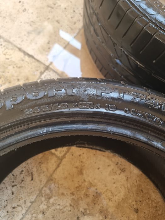 Set anvelope vara 245 40 18 Bridgestone RFT