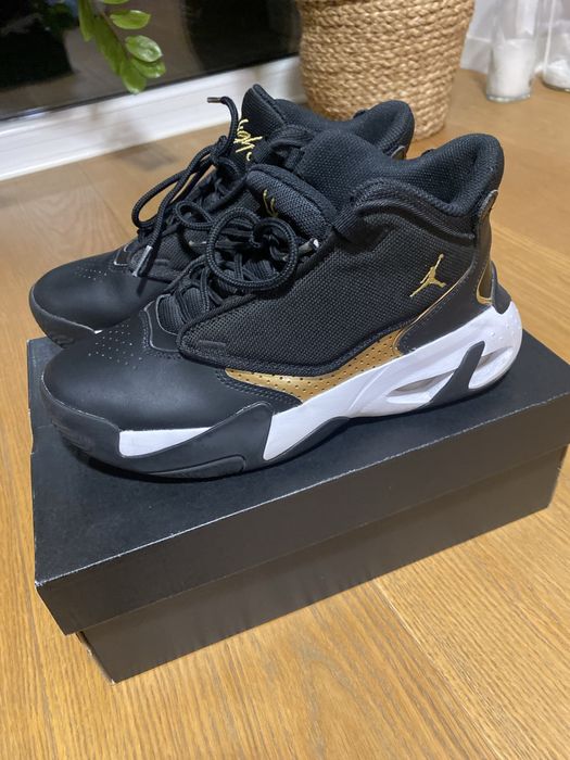 Jordan Max Aura 4 GS Black Metallic