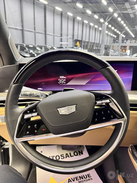 Продается Cadillac Escalade IQ V max