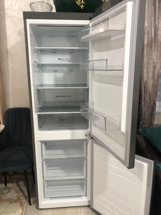 Продам холодильник