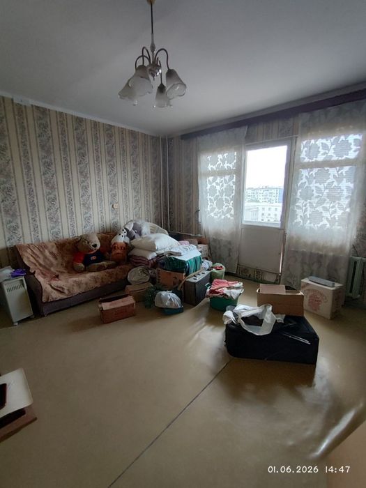 Срочно продаётся квартира Мирабадский р-н Куйлюк массив 4 2/7/9