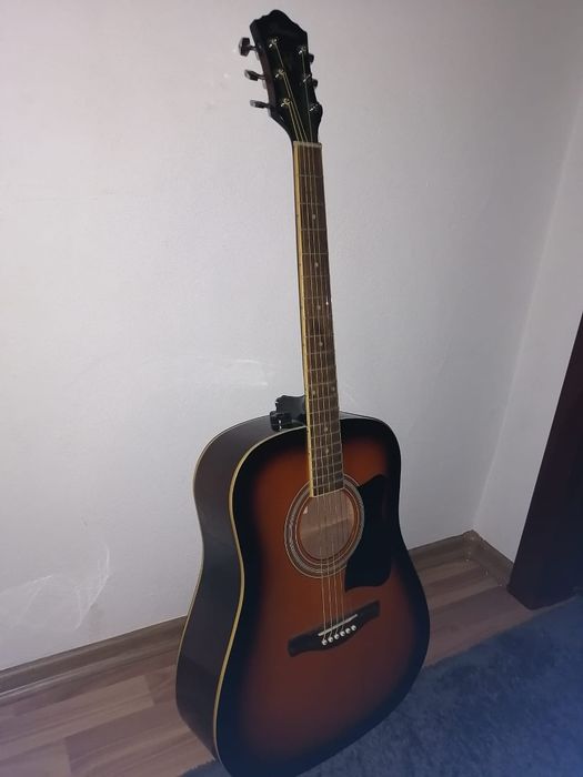 Chitară acustică