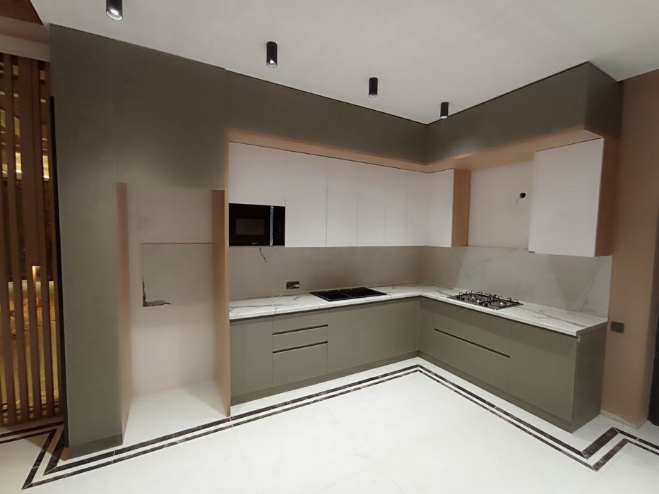 Мебель на заказ ( Кухня, гордиробная, спальный гарнитур, шкаф)