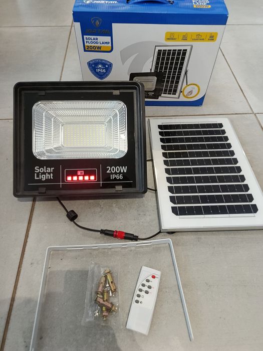 Proiector  solar Jortan 200 w