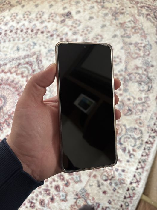 Vivo y04 смартфон