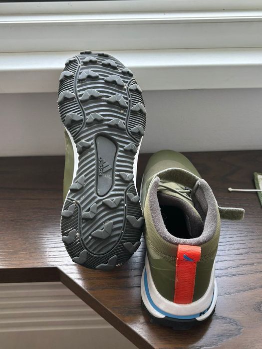 детски юношески боти