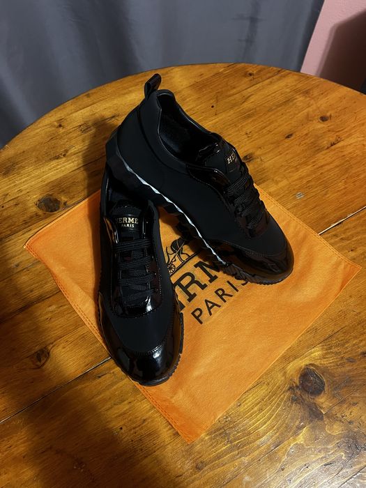 Hermes!!Топ модел наличен отново