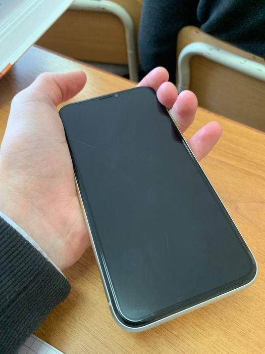 Продам iphone 11
