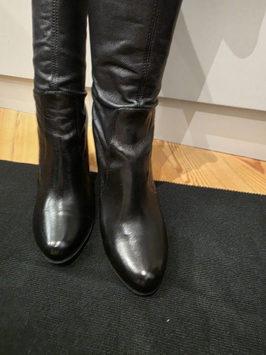 Сапоги Италия ,длинные ,кожа.