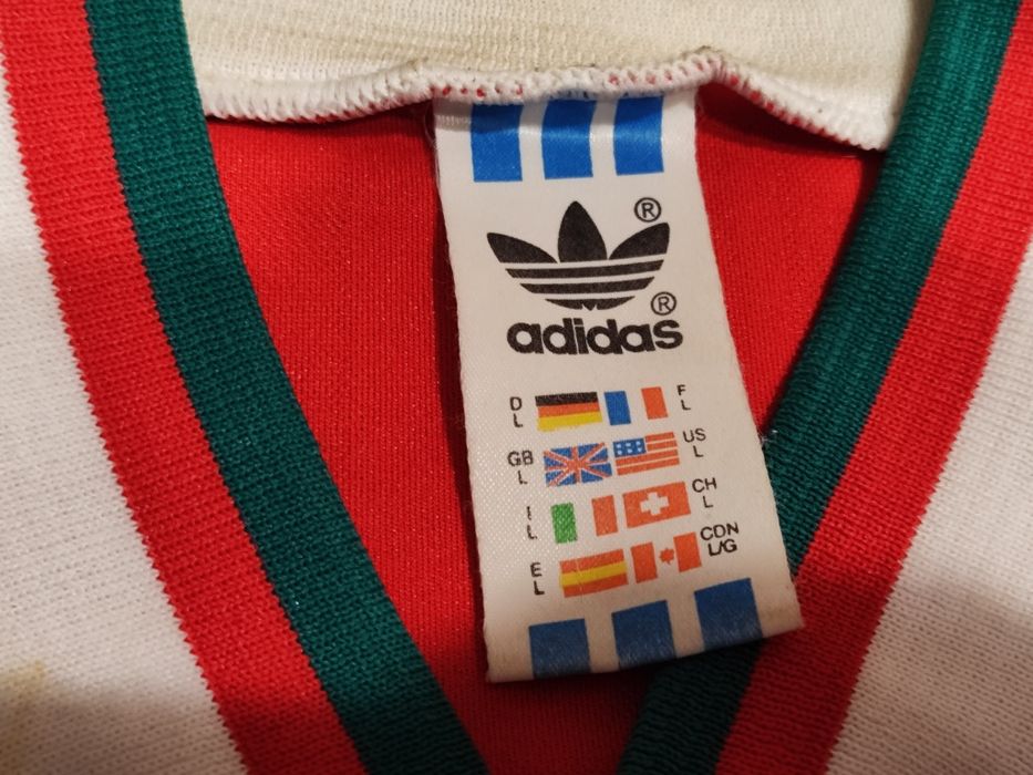 Футболна фланелка liverpool от 90-те