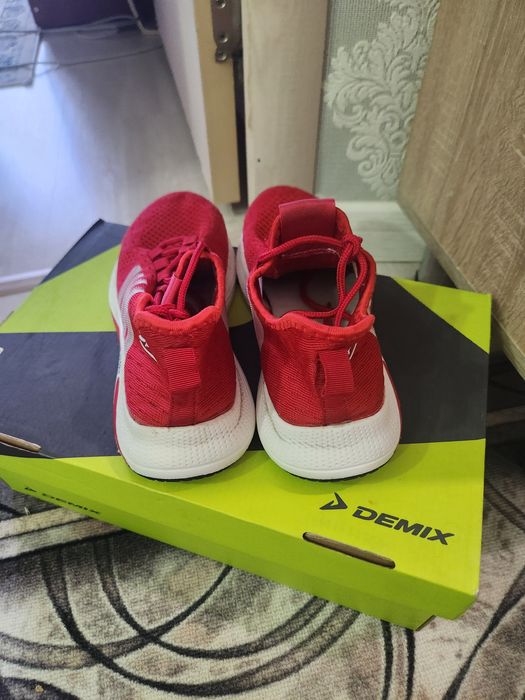 Кроссовки унисекс для мальков и девочек