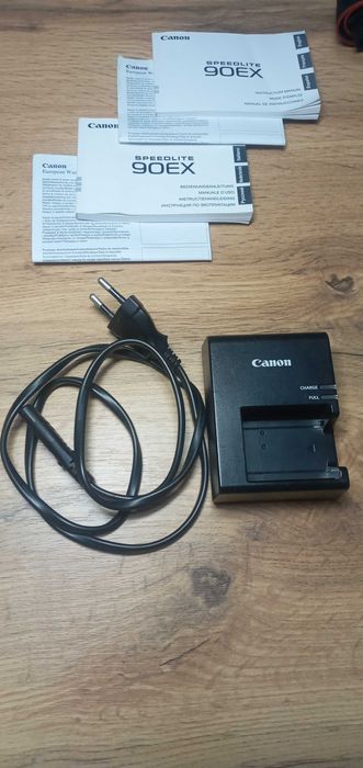 Фотоаппарат Canon EOS 1100D продам