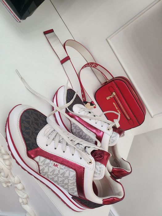 Кецове и чанта Michael kors