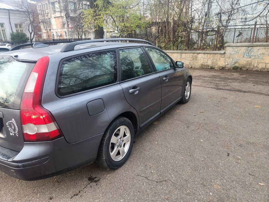 Volvo v50 înmatriculat motor 1.6 diesel