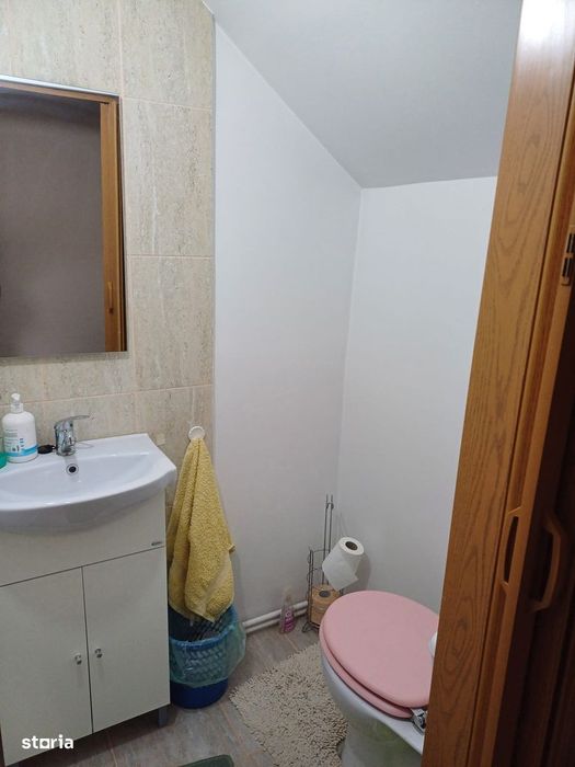 Casa cu mansarda in Ernei, situata intr-o zona linistita