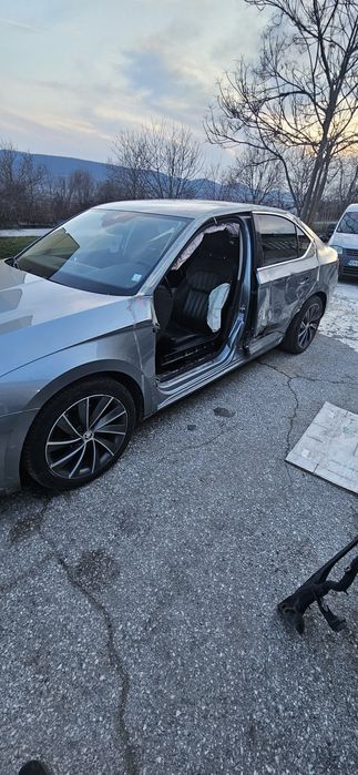 Шкода супърб skoda superb 2.0tdi на части