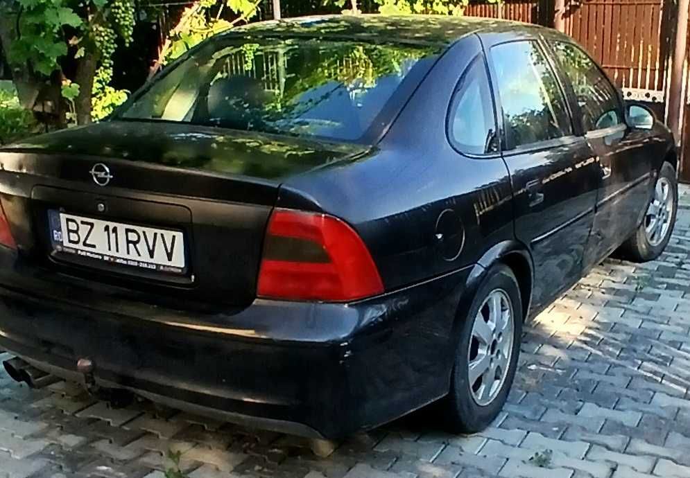 Masina Opel Vectra