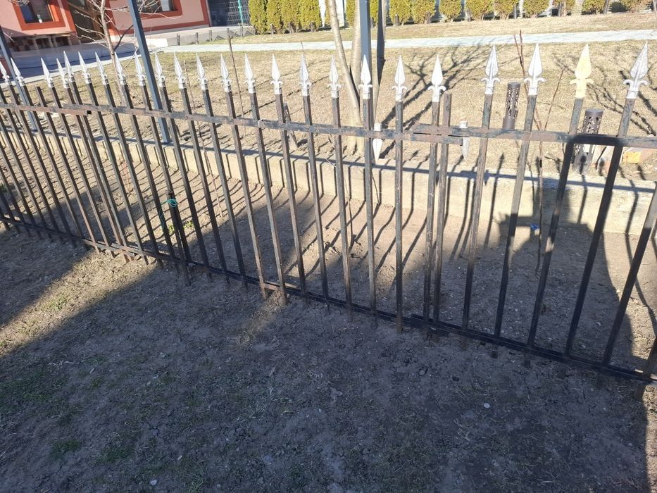 Gard fier din țeavă