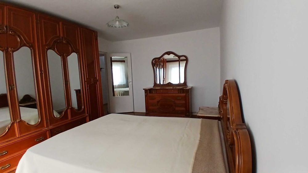 Apartament 3 camere Centru