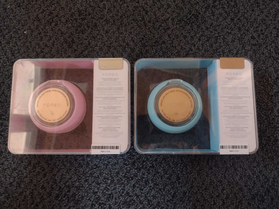 Мини уред за терапия на лицето FOREO UFO