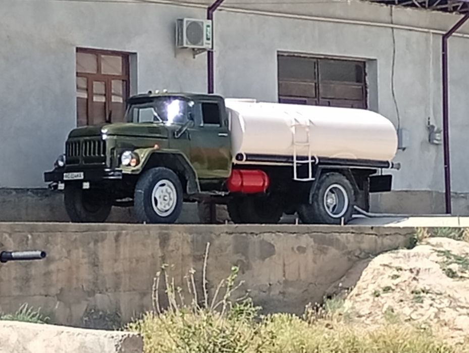 zil 131 srochni sotiladi