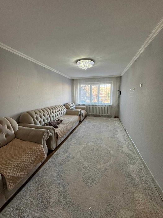 Продам 2-комнатную квартиру в 17 мкр. с мебелью и техникой: