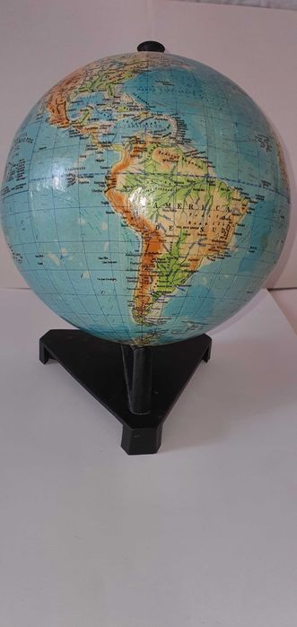 Globul pamantesc cu suport rotativ- 20 cm.