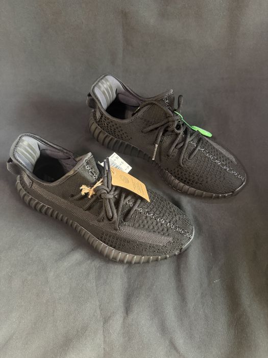 Yeezy 350 Boost Onyx