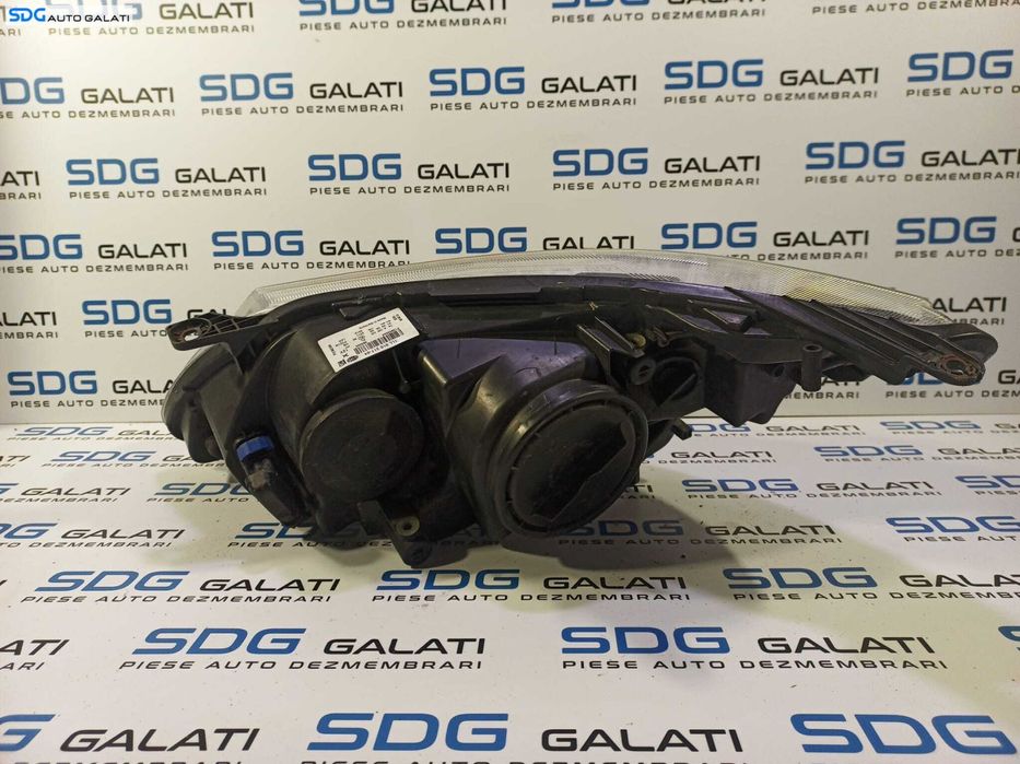 Far Dreapta cu Lupa FARA Xenon Saab 93 9-3 2008 - 2012 Cod P12842044 1LL010317-04 [L1732]