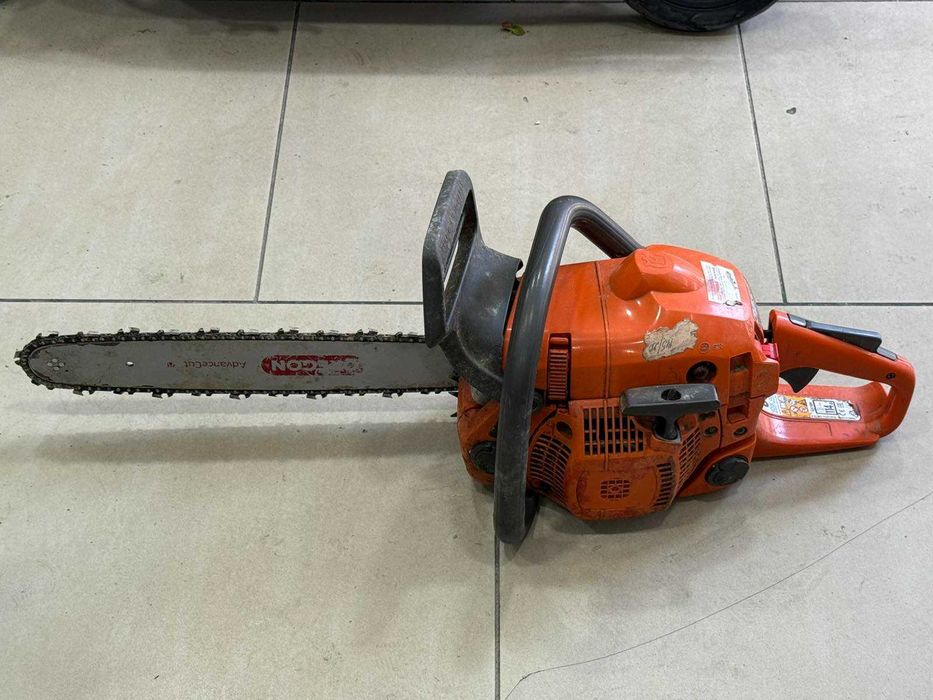 Бензинова резачка Husqvarna 435