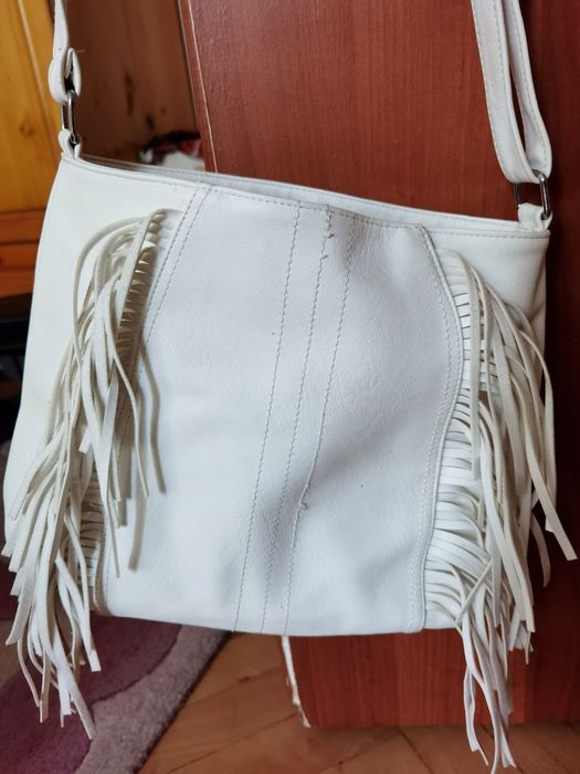 Дамска чанта с ресни