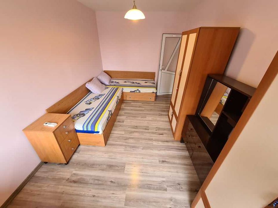 Дава се под наем Едностаен апартамент в Бургас, Възраждане - 45 кв.м за 175 € - Снимка #1