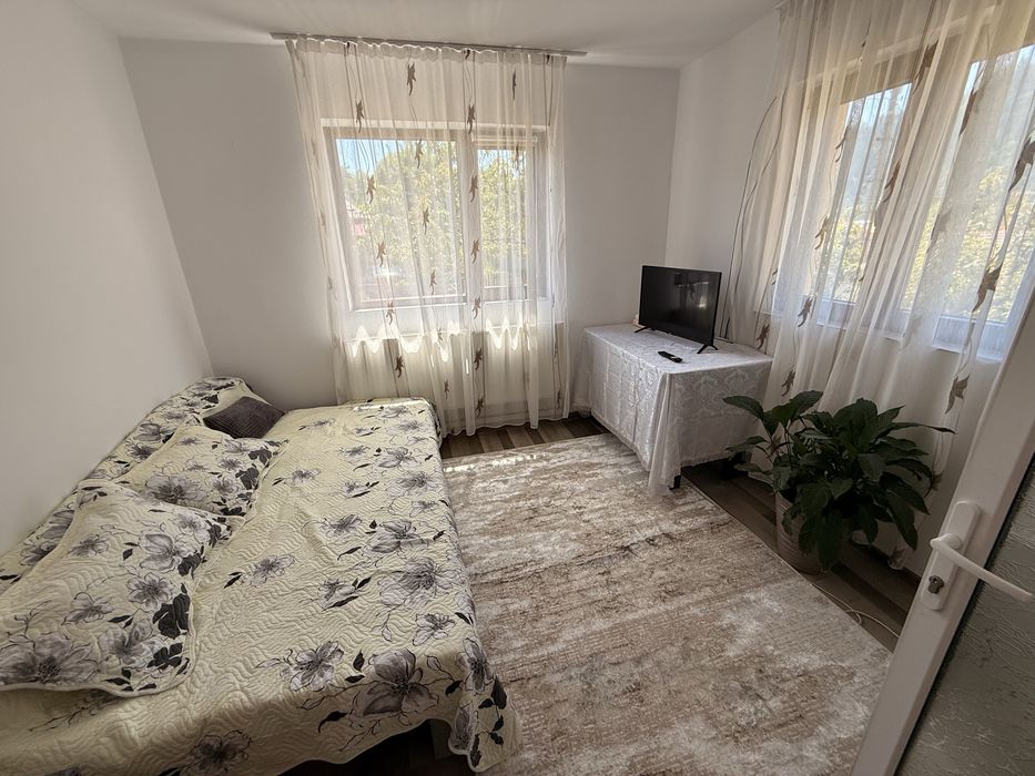 Casa De Vanzare Leresti Arges