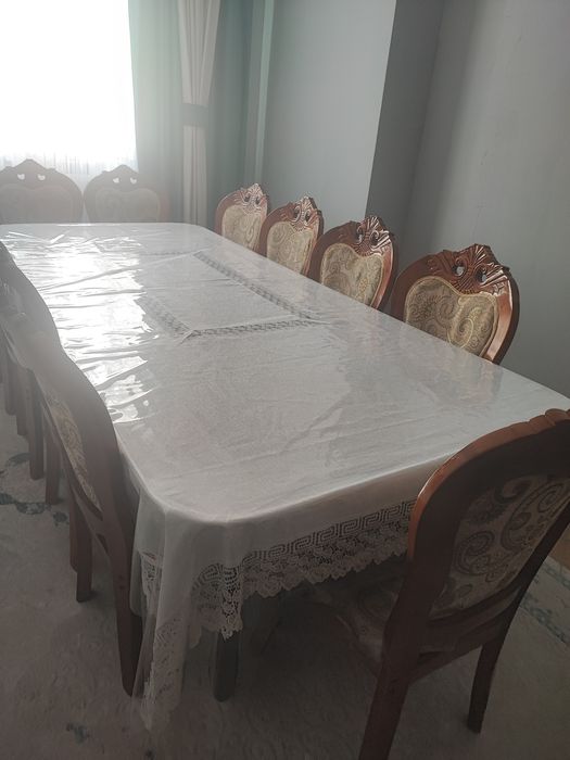 Стол және 14 стулья сатылады