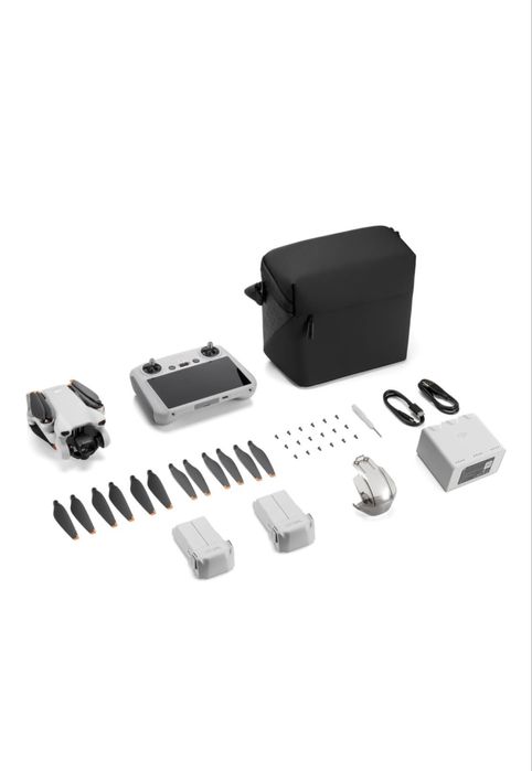 Дрон DJI Mini 3 + DJI RC + Fly More Combo Plus белый