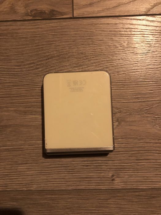 Samsung Galaxy Z Flip 3 – за части