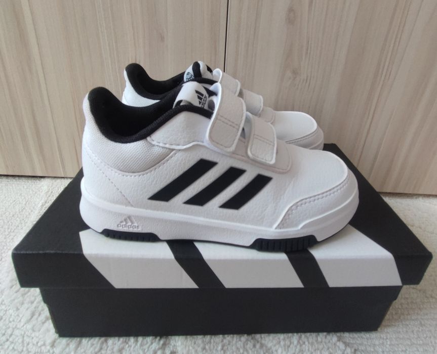 Детски кецове Adidas, Puma и Champion.
