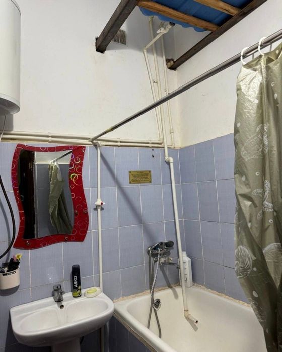 Sanat kollejni orqasidan 3 xonali xovli ijaraga beriladi