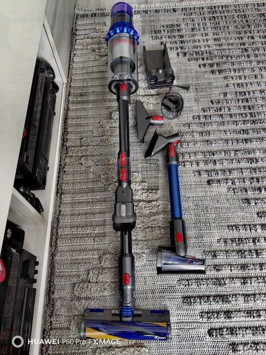 Dyson v15 detect fluffy, garanție 11.2027