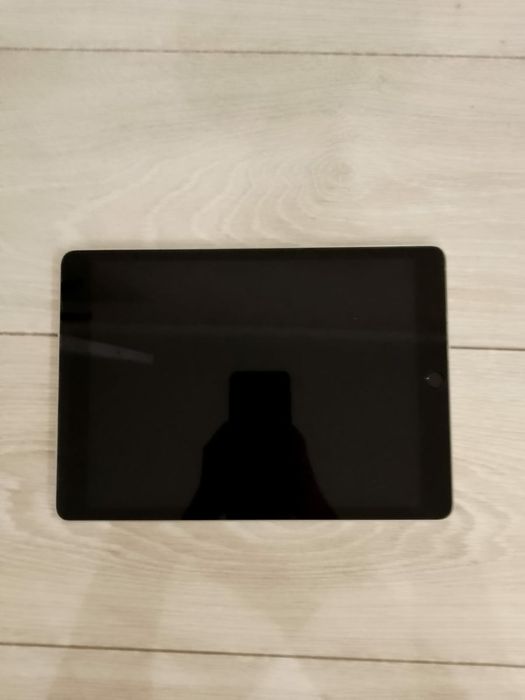 Продаю IPAD (оригинал)